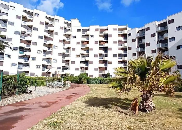 A 50m De La Du Lydia 